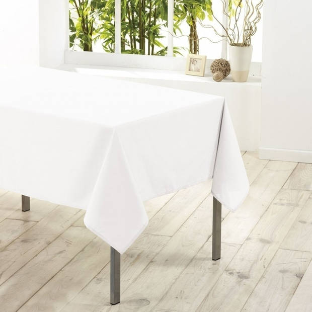 Witte tafelkleden/tafellakens 140 x 250 cm rechthoekig van stof - Feesttafelkleden