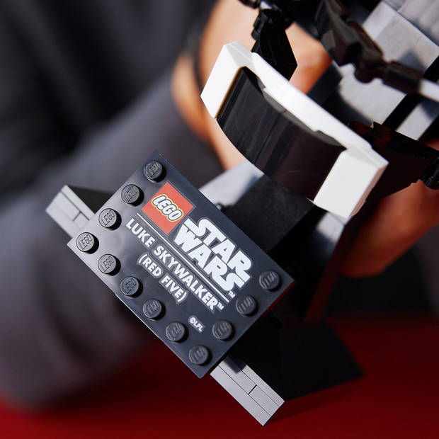 LEGO Star Wars Luke Skywalker (Red Five) helm - 75327