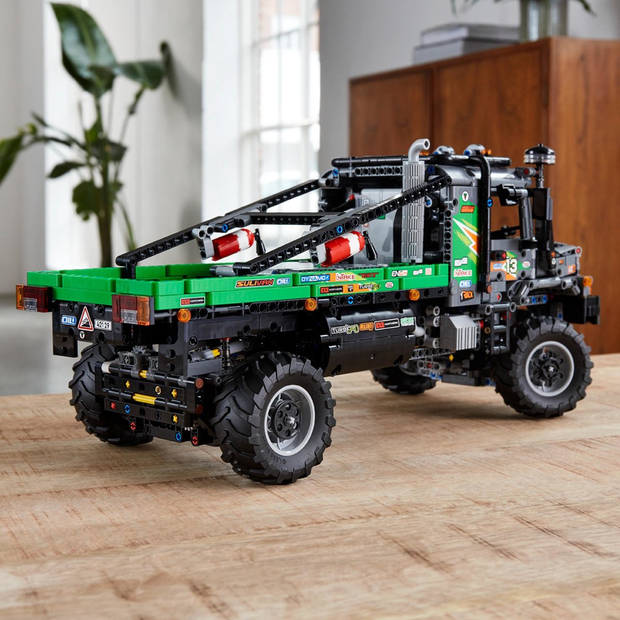 LEGO Technic 4x4 Mercedes-Benz Zetros Trial Truck met app-besturing - 42129