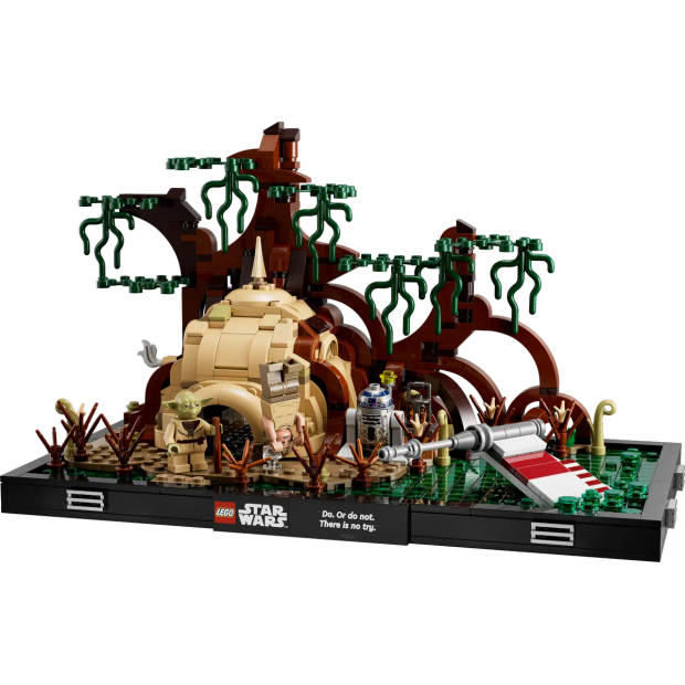 LEGO Star Wars 75330 TM Jedi training op Dagobah diorama