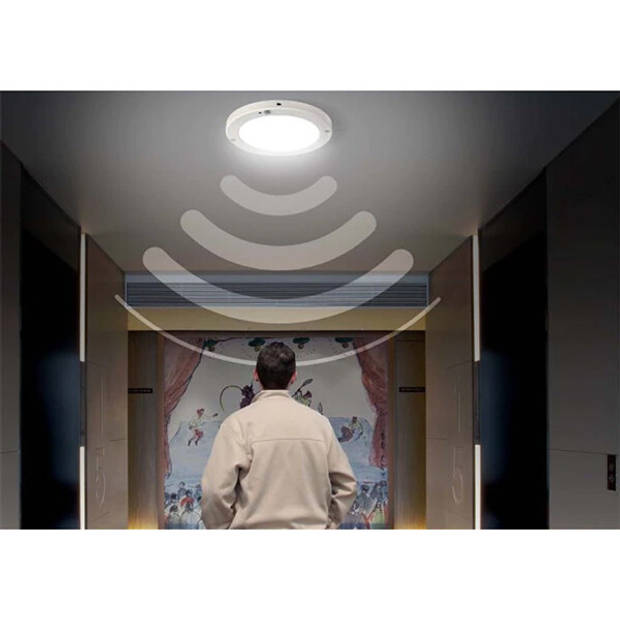 LED Plafondlamp met Bewegingssensor + Dag en Nacht Sensor - 18W - Helder/Koud Wit 6500K - 360° Zichthoek - Opbouw/Inbouw