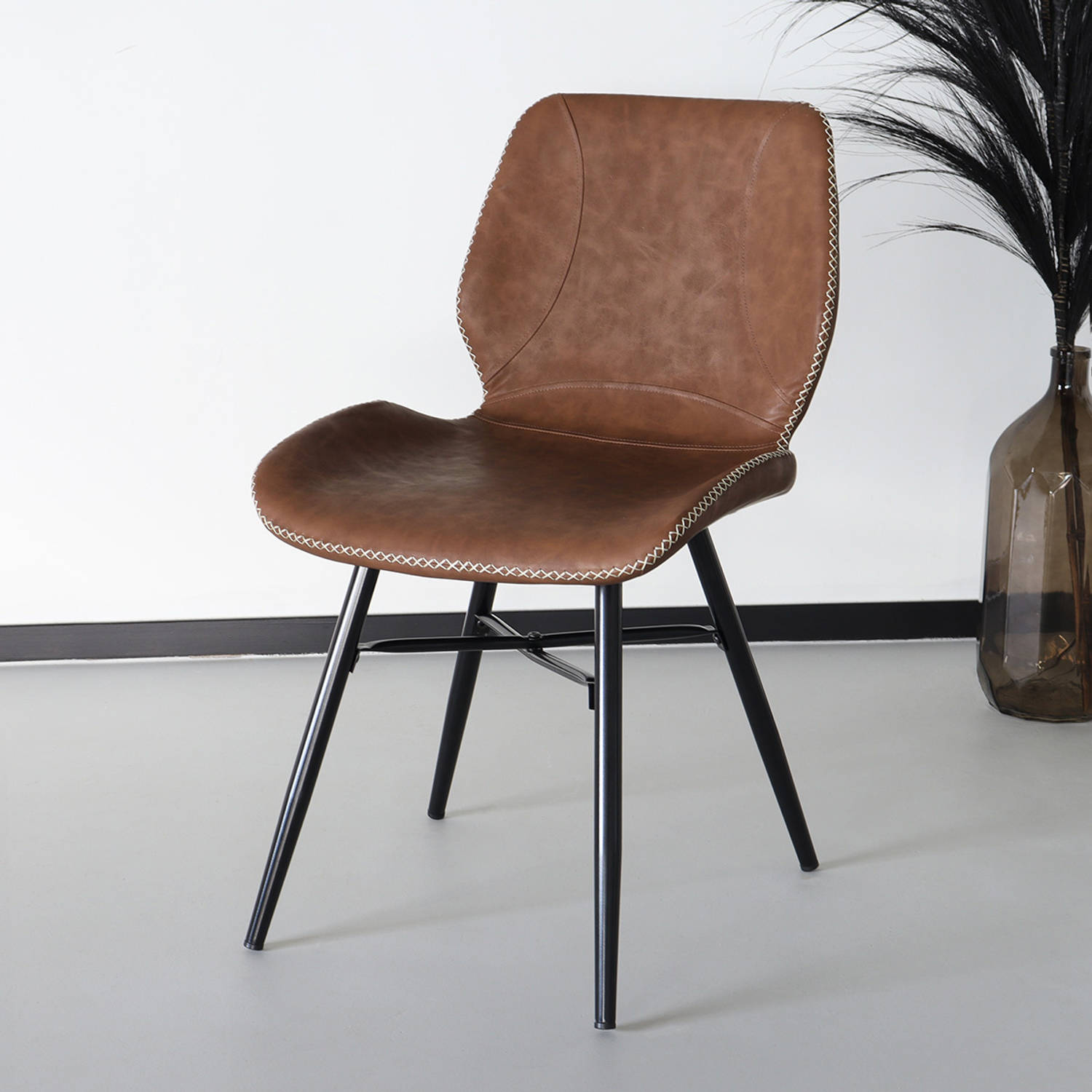 Eetkamerstoel Christa cognac design stoel