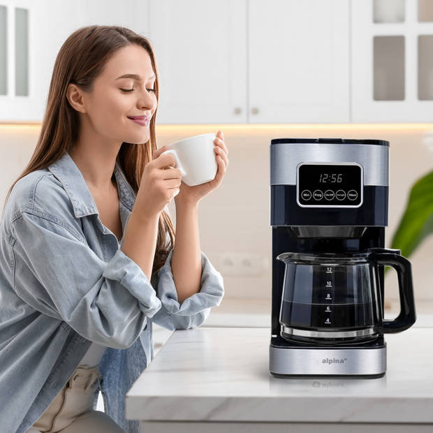 alpina Koffiemachine 900W - Filterkoffie - 1,5 L/ 12 Kopjes - Uitstelfunctie - Warmhoudplaat - Digitaal Display - Zwart