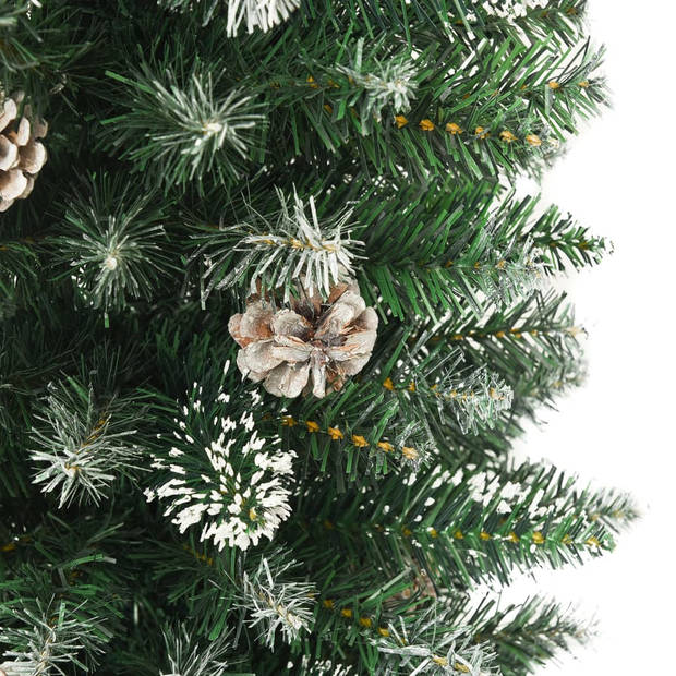 The Living Store Kerstboom Smal - 210 cm - Groen/Wit - Met Standaard - 20 dennenappels en 450 spitse uiteinden