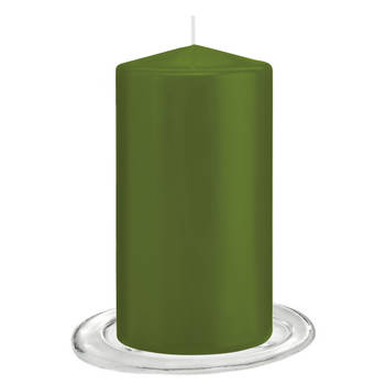Trend Candles - Stompkaarsen met glazen onderzetters set van 2x stuks - olijf groen 8 x 15 cm - Stompkaarsen