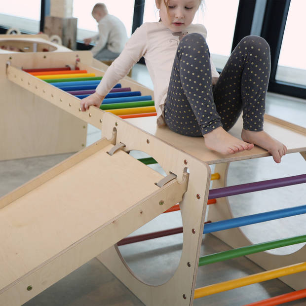 KateHaa Activiteiten Kubus met klimwand van hout in regenboogkleuren Indoor Klimrek voor kinderen