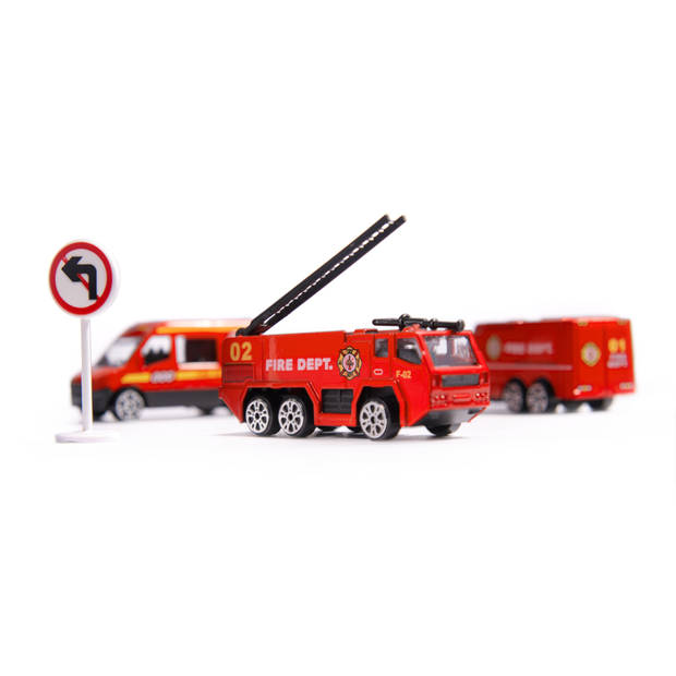 Speelgoed vliegtuig met licht en geluid + 3 brandweer voertuigen