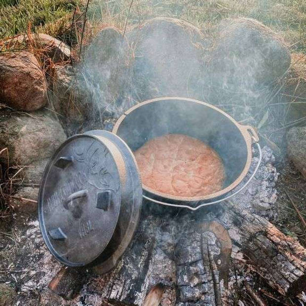 Valhal - Dutch Oven Braadpan Gietijzer Zonder Pootjes 8 Liter - Gietijzer - Zwart