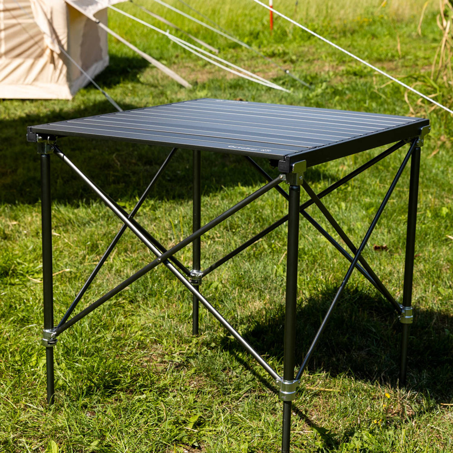 Ambassadeur taart wetgeving Opvouwbare aluminium campingtafel 72x65x51 cm | Blokker
