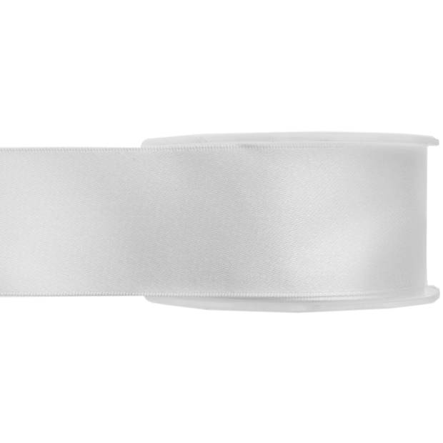 2x Witte satijnlint rollen 2,5 cm x 25 meter cadeaulint verpakkingsmateriaal - Cadeaulinten