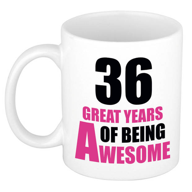 36 great years of being awesome cadeau mok / beker wit en roze - verjaardagscadeau 36 jaar - feest mokken