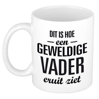 Geweldige vader cadeau mok / beker wit 300 ml - feest mokken