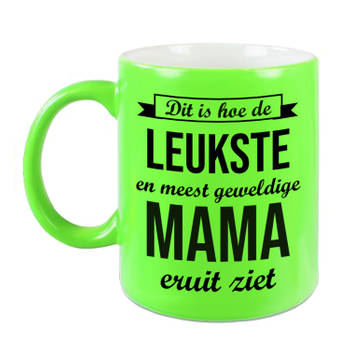 Leukste en meest geweldige mama cadeau mok / beker neon groen 330 ml - cadeau verjaardag / Moederdag - feest mokken