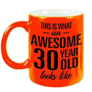 Fluor oranje Awesome 30 year cadeau mok / verjaardag beker 330 ml - feest mokken