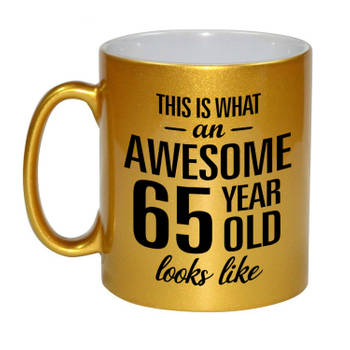 Gouden Awesome 65 year cadeau mok / verjaardag beker 330 ml - feest mokken