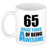 65 great years of being awesome cadeau mok / beker wit en blauw - verjaardagscadeau 65 jaar - feest mokken