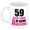 59 great years of being awesome cadeau mok / beker wit en roze - verjaardagscadeau 59 jaar - feest mokken