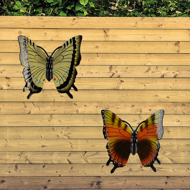 Tuin/schutting decoratie vlinder - kunststof - geel - 24 x 24 cm - Tuinbeelden