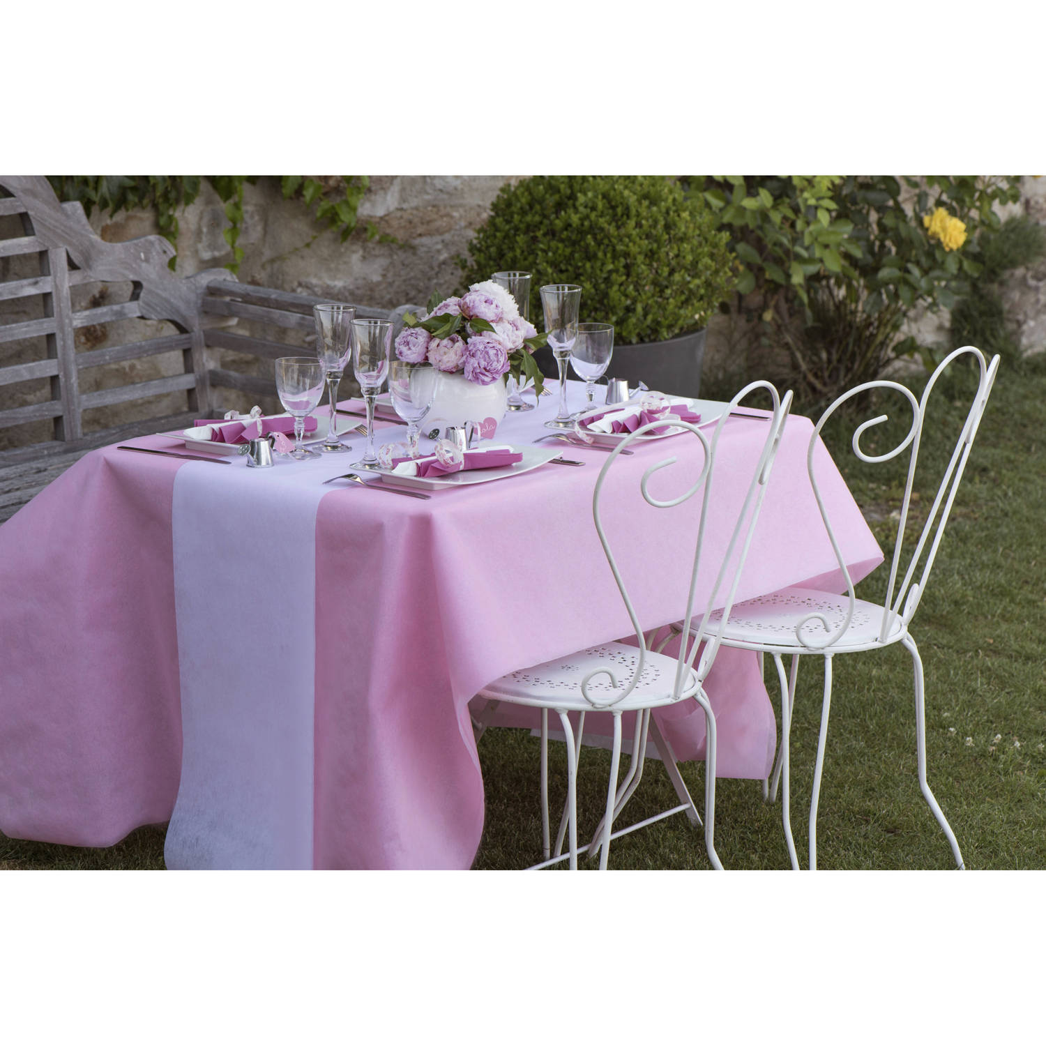Manoeuvreren timmerman analogie Feest tafelkleed met tafelloper - op rol - roze/wit - 10 meter -  Feesttafelkleden | Blokker