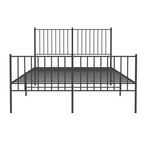 vidaXL Bedframe met hoofd- en voeteneinde metaal zwart 135x190 cm