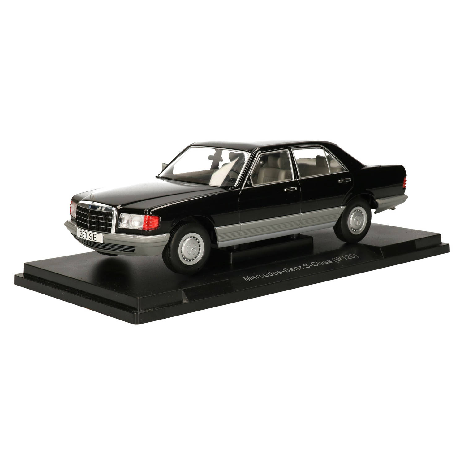 MCG Modelauto - Mercedes-Benz S-Klasse 1979 - Schaal 1:18 - zwart - 27 x 10 x 8 cm