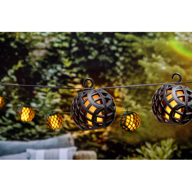 Grundig Lichtsnoer op Zonneenergie - Tuinverlichting 8 LED Lampionnen - 12 Lumen - LED met Vlammeneffect