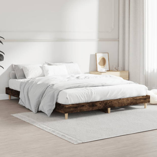 vidaXL Bedframe zonder matras hout gerookt eikenkleurig 140x190 cm