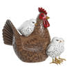 Items Home decoratie dieren/vogel beeldje - Kip met kuikens - 25 x 22 cm - binnen/buiten - bruin/wit - Beeldjes