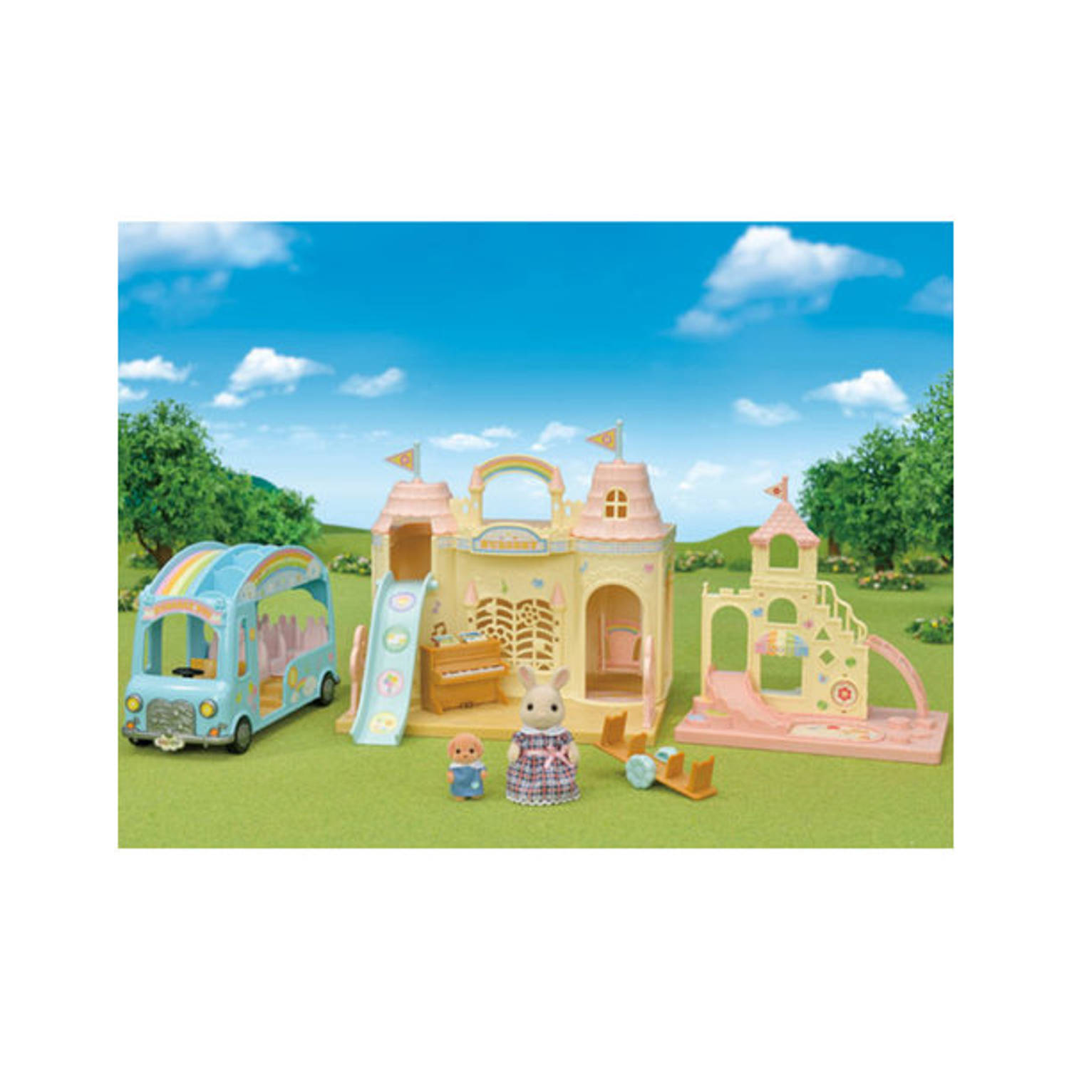 Sylvanian Families Baby Castle Nursery Gift Set 5670