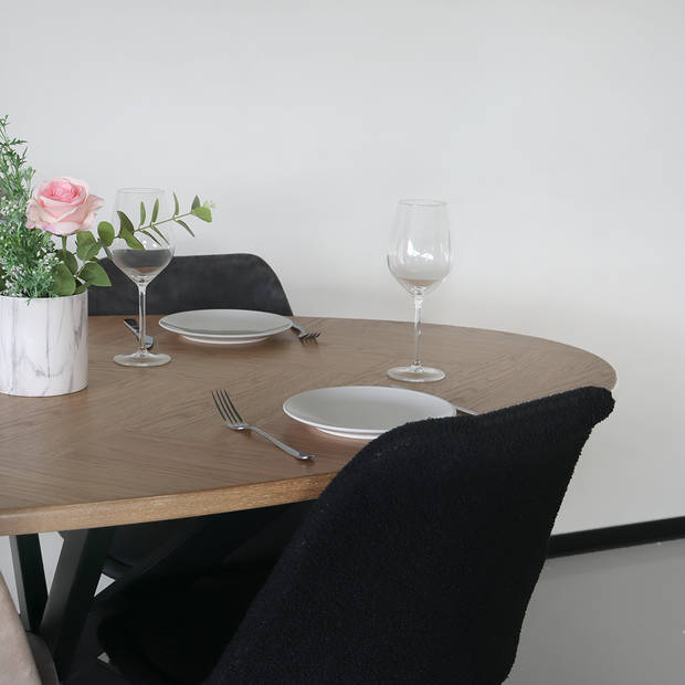 Eettafel ovaal visgraat 160cm Obie bruin ovale tafel