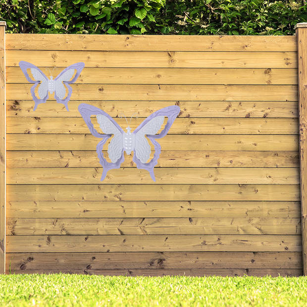 Tuin/schutting decoratie vlinders - metaal - lila paars - 24 x 18 cm - 46 x 34 cm - Tuinbeelden