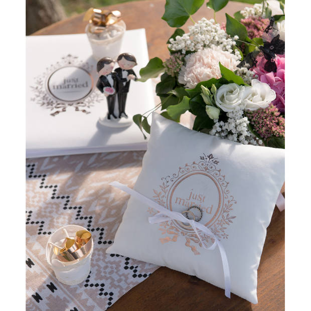 Santex Bruiloft/huwelijk trouwringen kussentje/ringkussen - Just MarriedA - 18 x 18 cm - Feestdecoratievoorwerp
