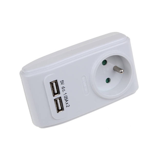 Universeel Adapter Met Usb Charger 2x105a 105220