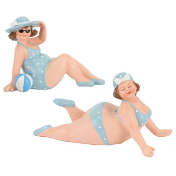 Woonkamer decoratie beeldjes set 2 dikke dames - blauw badpak - 17 cm - Beeldjes