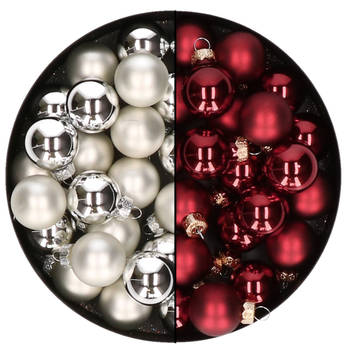 Mini kerstballen - 48x st - zilver en donkerrood - 2,5 cm - glas - Kerstbal
