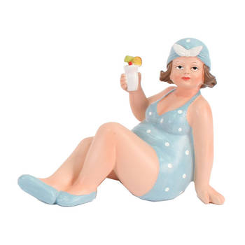 Home decoratie beeldje dikke dame zittend - blauw badpak - 17 cm - Beeldjes