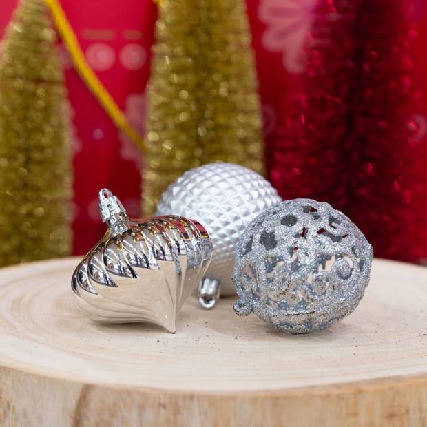 Giftsome ZilverenKersballen Set - 60 Kunststof Kerstballen - Incl. Zilveren Piek - Kerst Decoratie - Ø6/7 cm