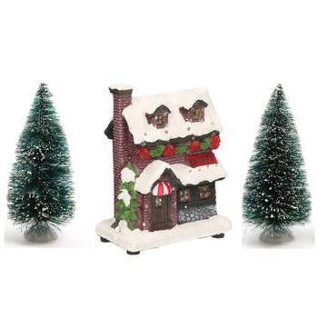 Kerstdorp verlicht kersthuisje bakkerij 12 cm inclusief 2 kerstboompjes - Kerstdorpen