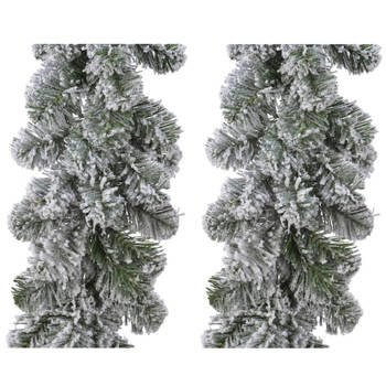 Set van 2x stuks kerst dennenslinger guirlandes groen met sneeuw 20 x 270 cm - Guirlandes