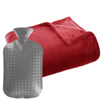 Fleece deken/plaid rood 125 x 150 cm en een warmwater kruik 2 liter - Plaids