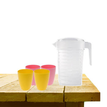 Set van 1x waterkan 1 liter met drinkbekers 2x roze en 2x geel - Schenkkannen