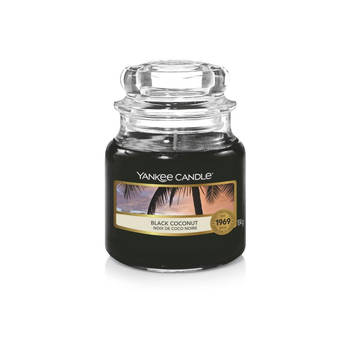 Yankee Candle Geurkaars Small Black Coconut - 9 cm / ø 6 cm