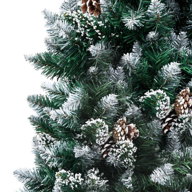 The Living Store Kunstkerstboom 150 cm - Groen en wit - Met 680 uiteinden en witte sneeuw - Inclusief dennenappels -