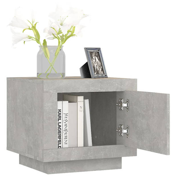 The Living Store Salontafel Betongrijs 51x50x45 cm - Stevig bewerkt hout frame - 1 deur - Voldoende opbergruimte