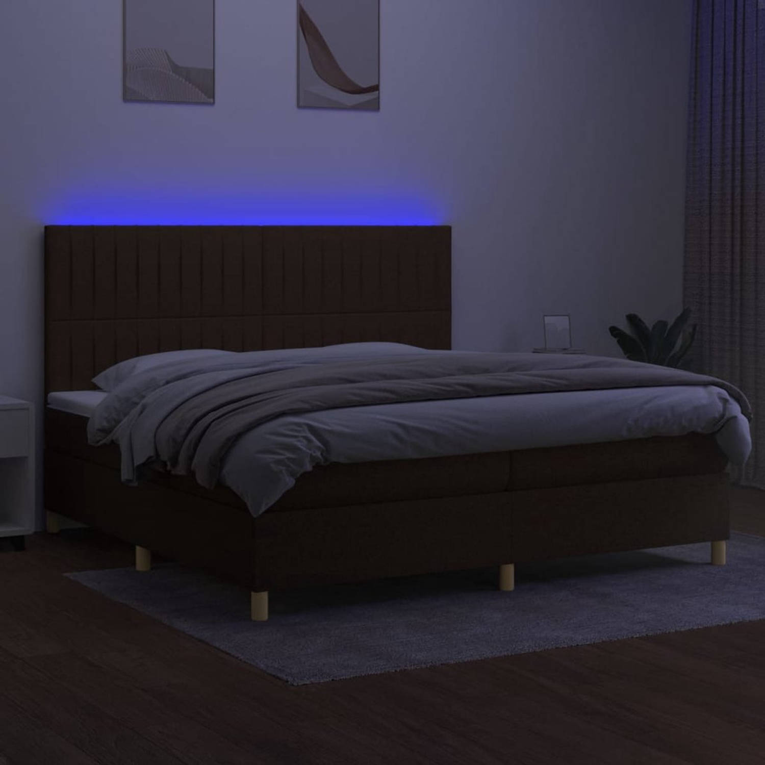 The Living Store Boxspring - LED - 203 x 200 x 118/128 cm - Donkerbruin - Pocketvering - Huidvriendelijk