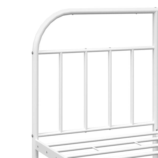 vidaXL Bedframe met hoofd- en voeteneinde metaal wit 140x200 cm