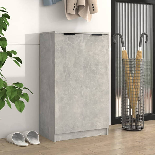 The Living Store Schoenenkast Betongrijs - 59 x 35 x 150 cm - Stevig bewerkt hout - Deuren en schappen - Stabiel blad