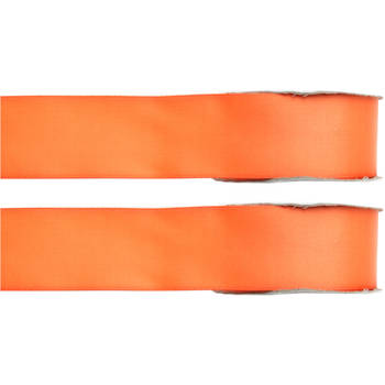 2x Oranje satijnlint rollen 1,5 cm x 25 meter cadeaulint verpakkingsmateriaal - Cadeaulinten