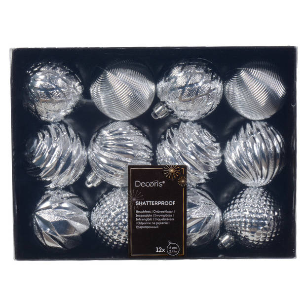 Decoris luxe kerstballen 24x - 6 cm - kunststof -zilver - Kerstbal