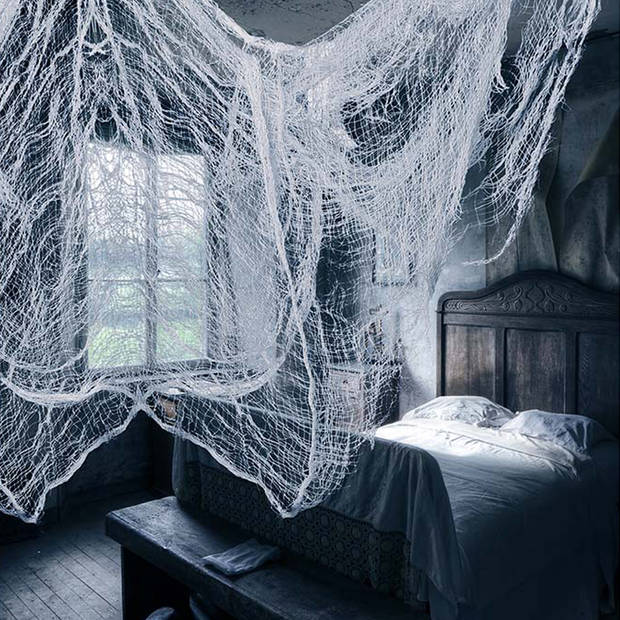 Horror/halloween deco wand/plafond gordijn stof - wit - 76 x 228 cm - griezel uitstraling - Feestdeurgordijnen